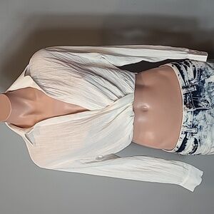 Hello Molly Preppy and Ready White Crop Top Size 2 Minimalist Vacation Beach